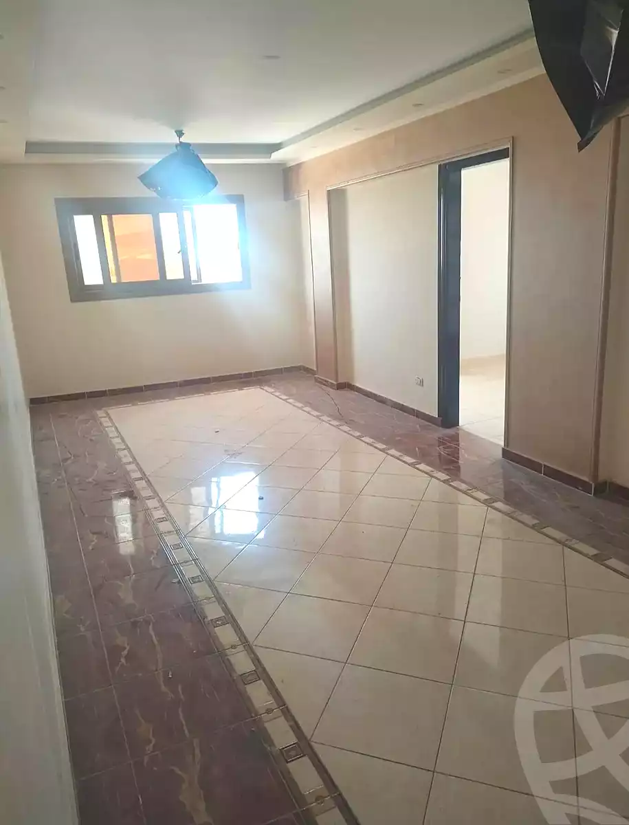https://aqarmap.com.eg/ar/listing/7170594-for-sale-alexandria-al-agamy-lbytsh-el-saleheen-mosque-st