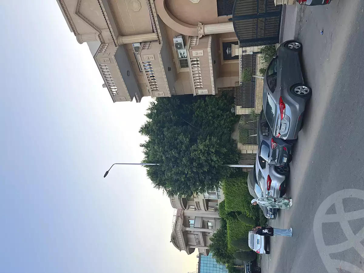 https://aqarmap.com.eg/en/listing/7170781-for-rent-cairo-new-cairo-first-settlement-mhwr-mstfy-kml