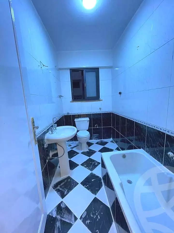 https://aqarmap.com.eg/en/listing/7170968-for-sale-alexandria-al-agamy-shataa-el-nakheel