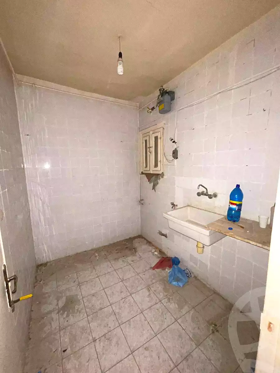 https://aqarmap.com.eg/ar/listing/7171006-for-sale-alexandria-al-agamy-lbytsh-al-andalous-wa-al-hgaz-st