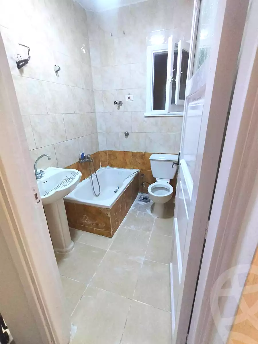 https://aqarmap.com.eg/ar/listing/7171058-for-sale-alexandria-al-agamy-shataa-el-nakheel