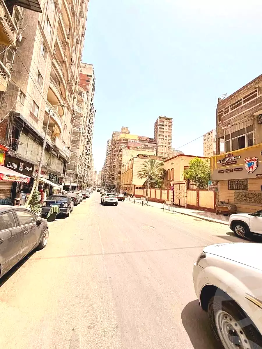 https://aqarmap.com.eg/en/listing/7171068-for-sale-alexandria-sydy-bshr-sydy-bshr-bhry-shr-khld-bn-lwlyd