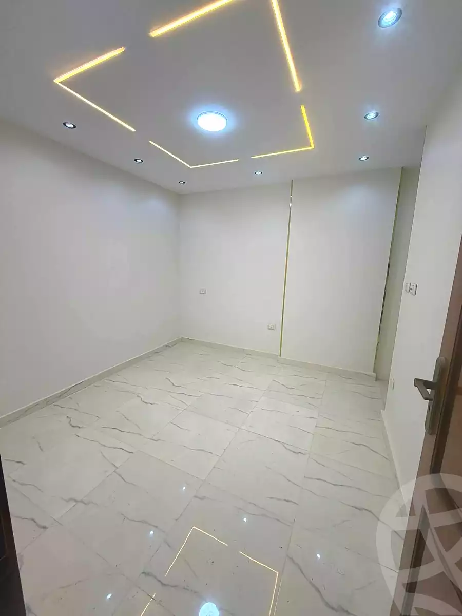 https://aqarmap.com.eg/en/listing/7171411-for-sale-alexandria-al-agamy-lbytsh-street-8