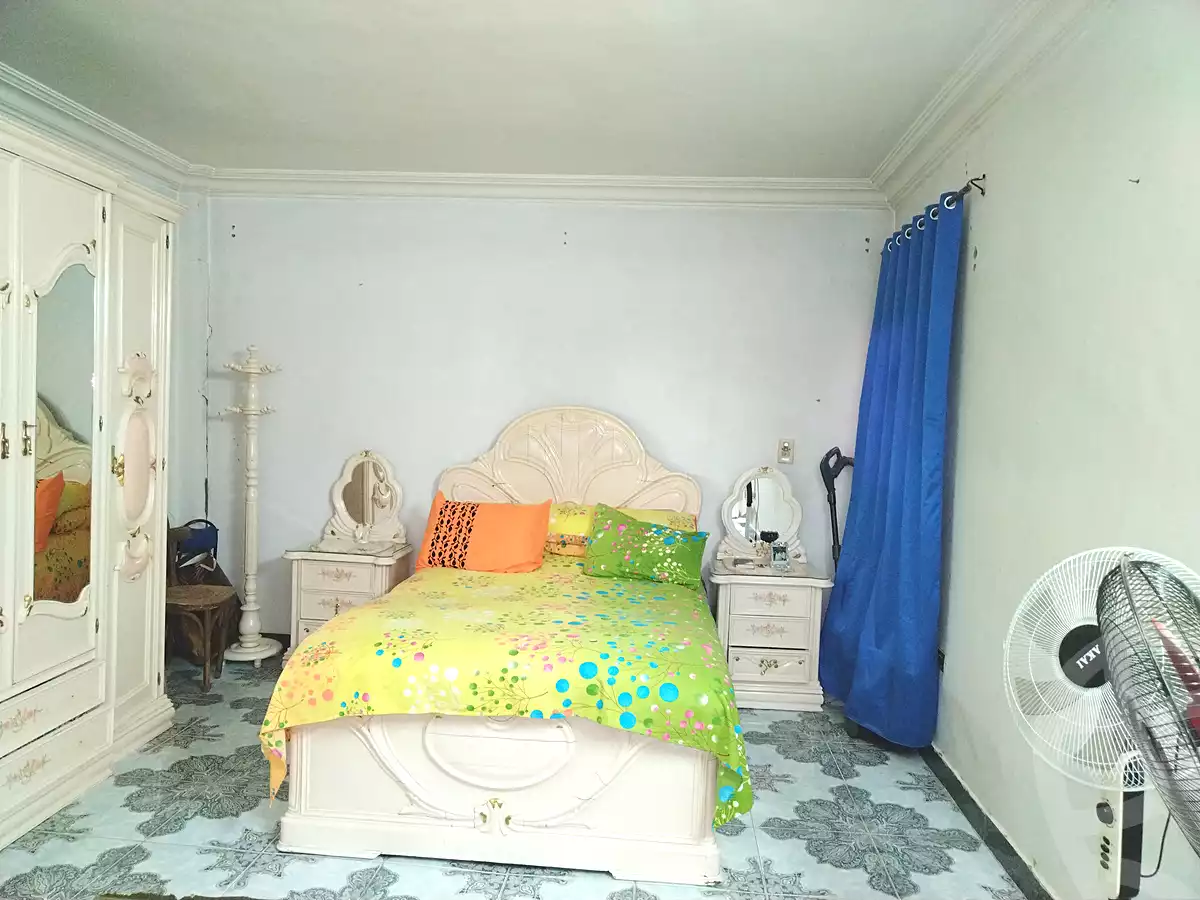 https://aqarmap.com.eg/ar/listing/7171584-for-sale-cairo-faisal-kafr-tohormos-queen-nazli-st
