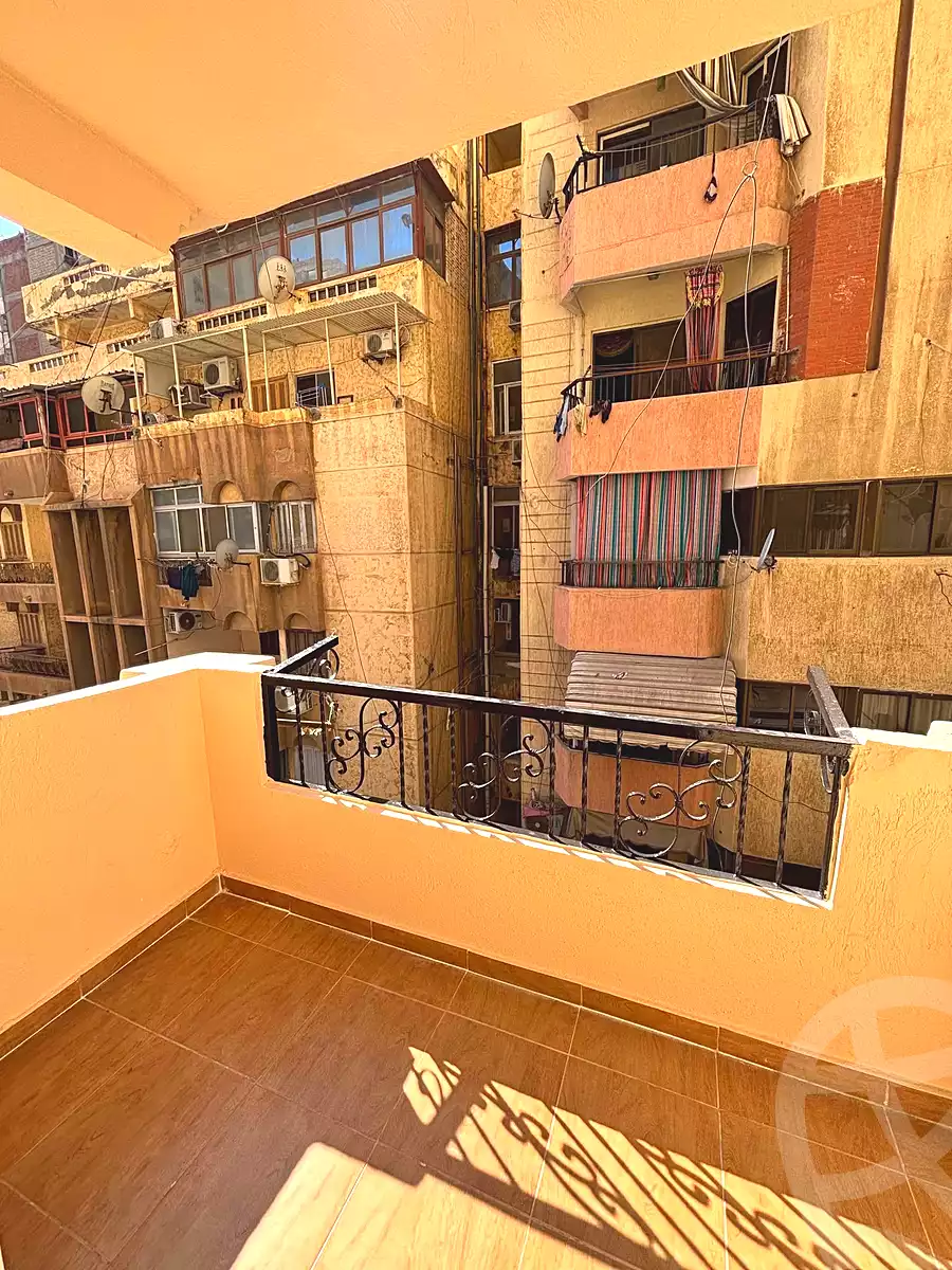https://aqarmap.com.eg/en/listing/7171989-for-sale-alexandria-el-asafra-shr-45