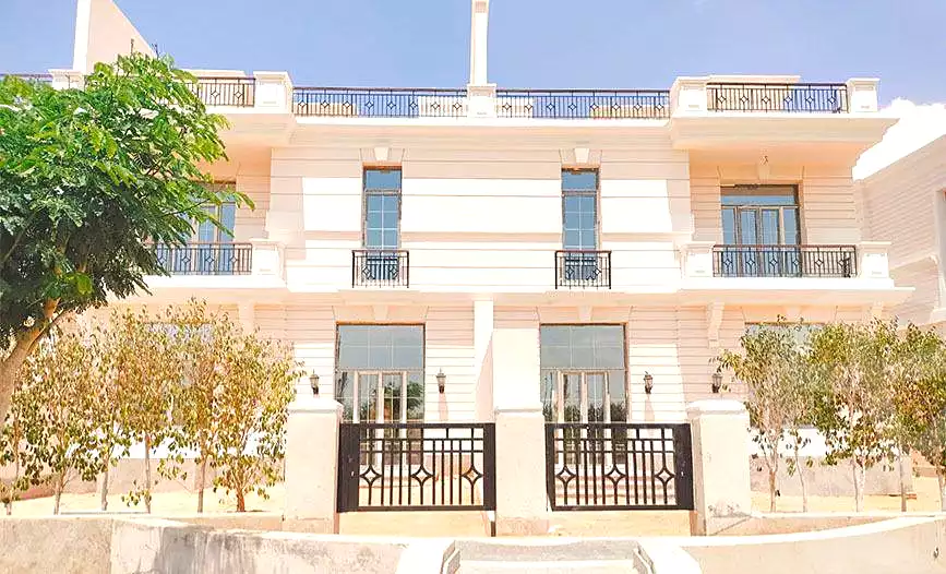 https://aqarmap.com.eg/ar/listing/7172050-for-sale-cairo-new-administrative-capital-r5-granville-compound-founders
