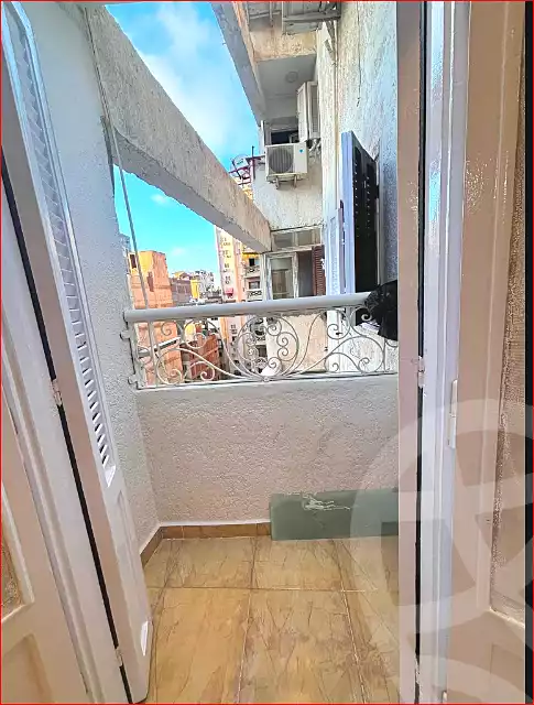 https://aqarmap.com.eg/ar/listing/7172129-for-sale-alexandria-sydy-bshr-sydy-bshr-bhry-shr-mhmwd-l-yswy