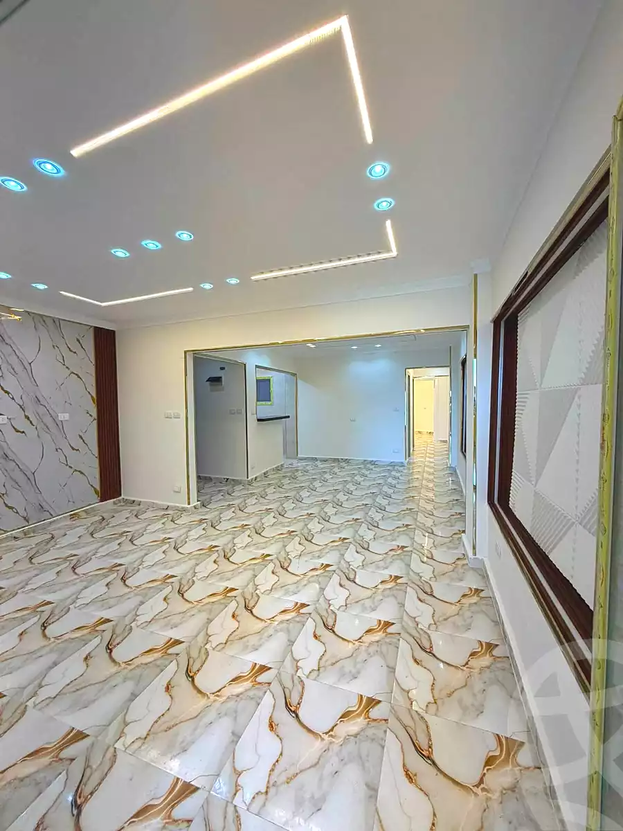 https://aqarmap.com.eg/ar/listing/7172738-for-sale-alexandria-miami-el-gaish-rd-st