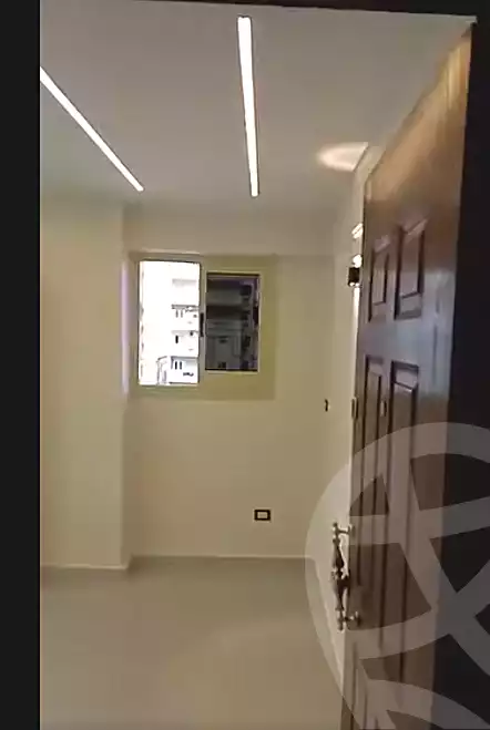 https://aqarmap.com.eg/ar/listing/7173695-for-sale-alexandria-sydy-bshr-sydy-bshr-bhry-shr-mhmwd-l-yswy