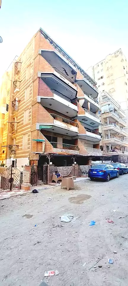 https://aqarmap.com.eg/en/listing/7173729-for-sale-alexandria-al-agamy-shataa-el-nakheel