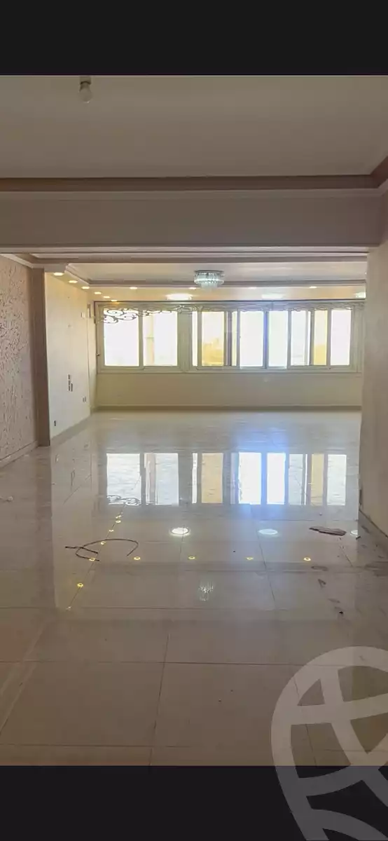 https://aqarmap.com.eg/en/listing/7173809-for-rent-cairo-shoubra-corniche-el-nile-st