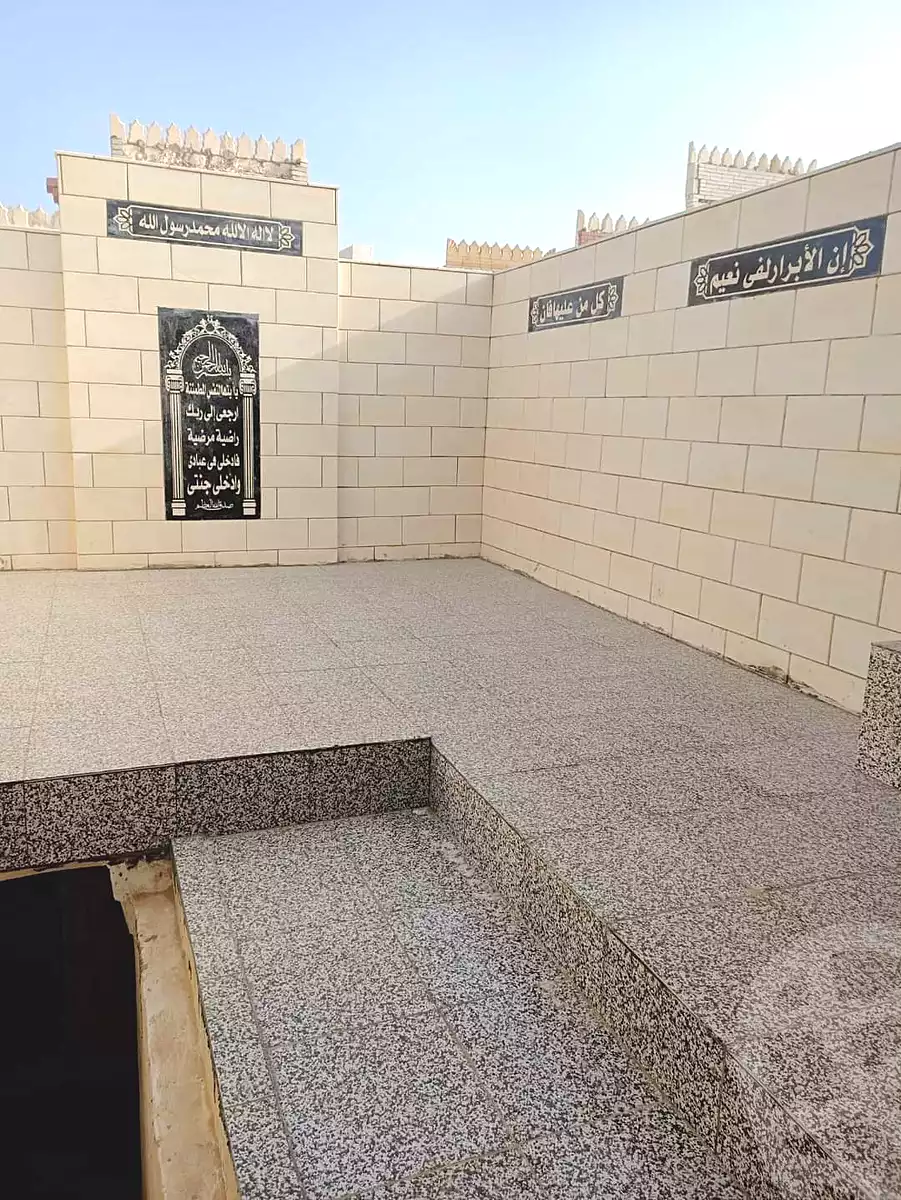 https://aqarmap.com.eg/en/listing/7174115-for-sale-cairo-6th-of-october-el-wahatt-road