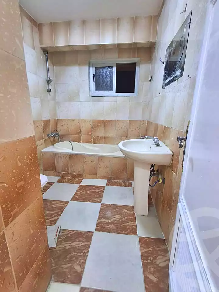 https://aqarmap.com.eg/en/listing/7174441-for-sale-alexandria-al-agamy-shataa-el-nakheel