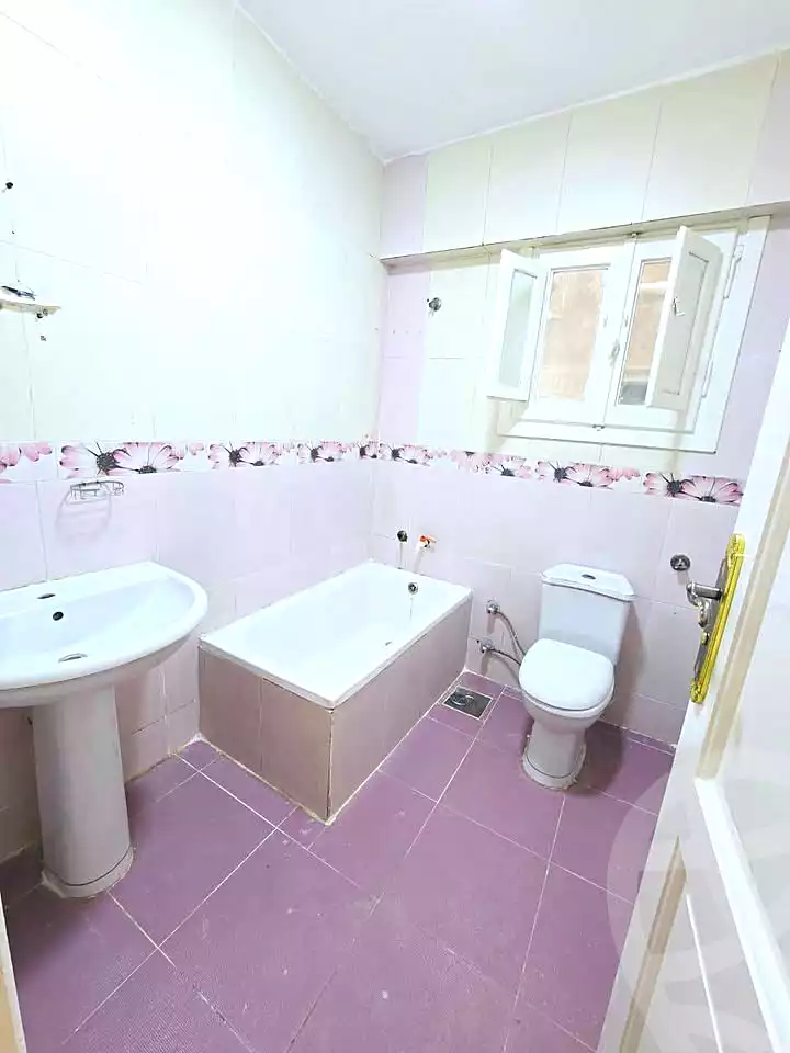https://aqarmap.com.eg/en/listing/7174585-for-sale-alexandria-al-agamy-shataa-el-nakheel