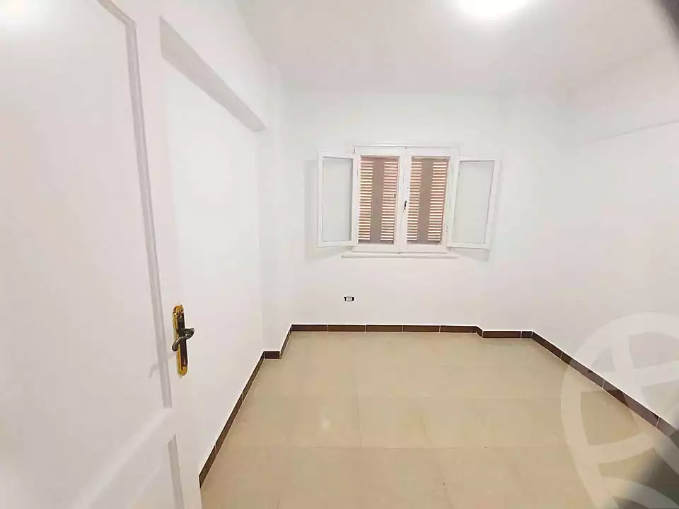 https://aqarmap.com.eg/ar/listing/7174627-for-sale-alexandria-al-agamy-shataa-el-nakheel