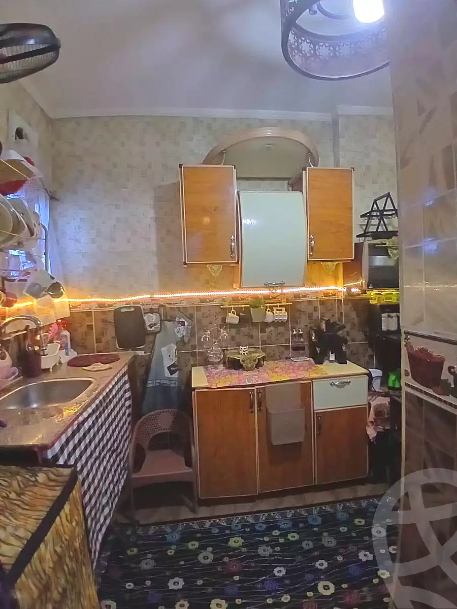 https://aqarmap.com.eg/en/listing/7175031-for-sale-cairo-faisal-kafr-tohormos-queen-nazli-st