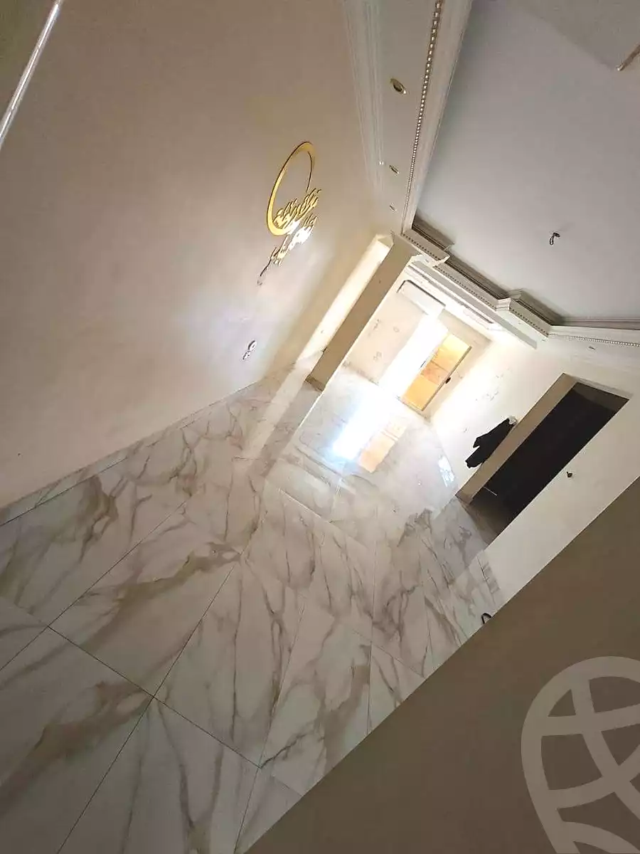 https://aqarmap.com.eg/ar/listing/7175481-for-sale-cairo-helwan-ahmed-enci-st
