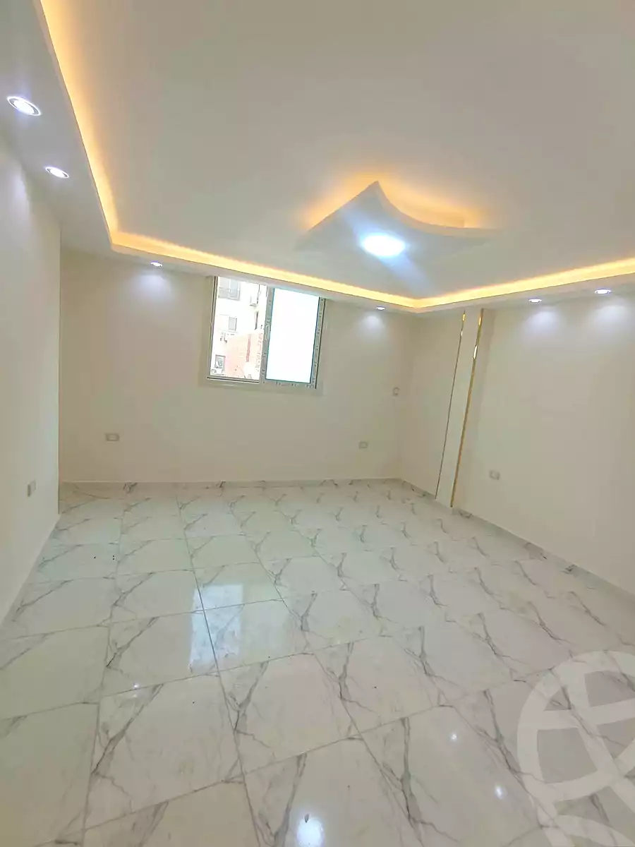 https://aqarmap.com.eg/ar/listing/7175594-for-sale-cairo-helwan-mohamed-sayed-ahmed-st