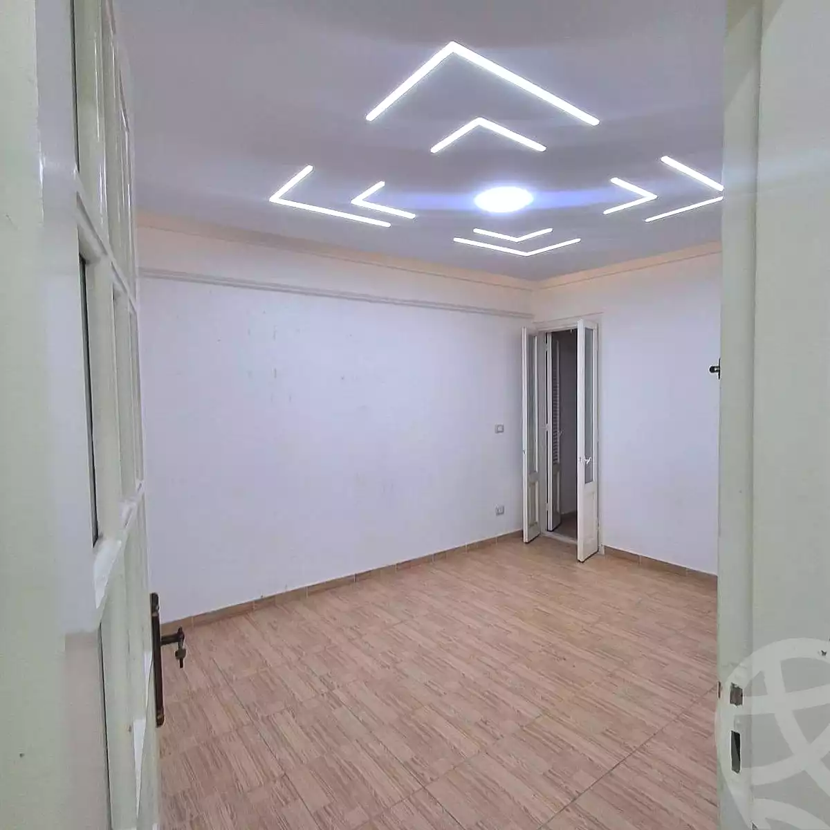 https://aqarmap.com.eg/ar/listing/7175645-for-rent-alexandria-sydy-bshr-sydy-bshr-bhry