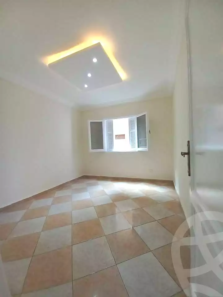 https://aqarmap.com.eg/en/listing/7176001-for-sale-alexandria-el-asafra-shr-45