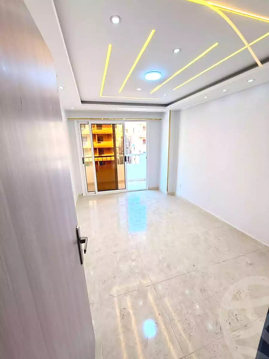 https://aqarmap.com.eg/ar/listing/7176053-for-sale-alexandria-miami-iskandar-ibrahim-st