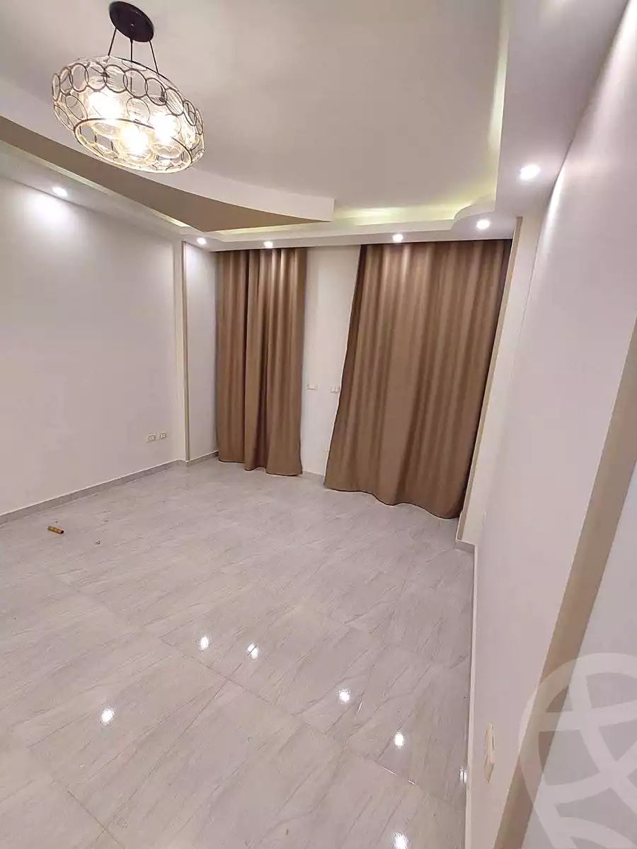 https://aqarmap.com.eg/ar/listing/7176081-for-sale-cairo-helwan-helwan-el-sharkeya-saleh-sobhy-st