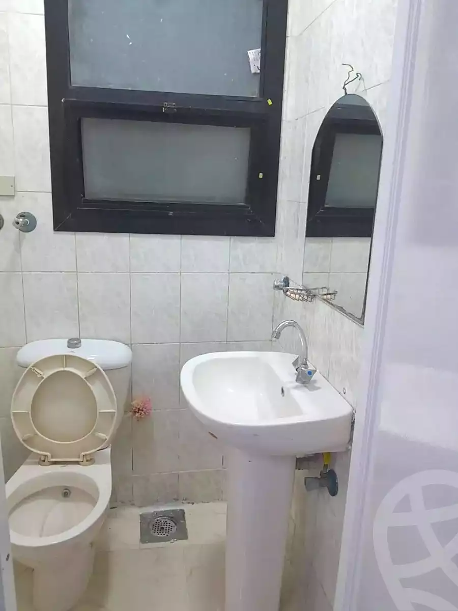 https://aqarmap.com.eg/ar/listing/7176142-for-rent-alexandria-mansheya-al-gonday-al-maghool-sq