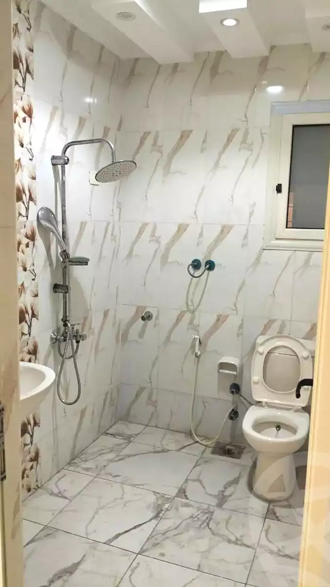 https://aqarmap.com.eg/en/listing/7176299-for-rent-alexandria-ganaklis-shr-bw-qyr-tryq-lhry