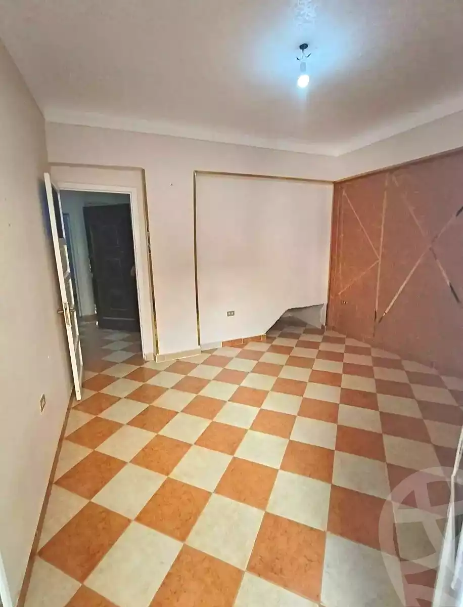 https://aqarmap.com.eg/en/listing/7176456-for-sale-alexandria-lsywf-el-falki