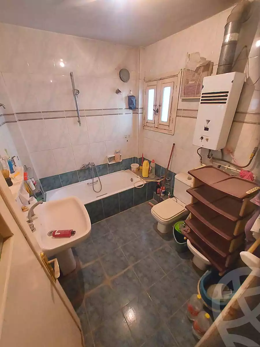 https://aqarmap.com.eg/ar/listing/7176493-for-sale-cairo-helwan-helwan-el-sharkeya-borhan-st