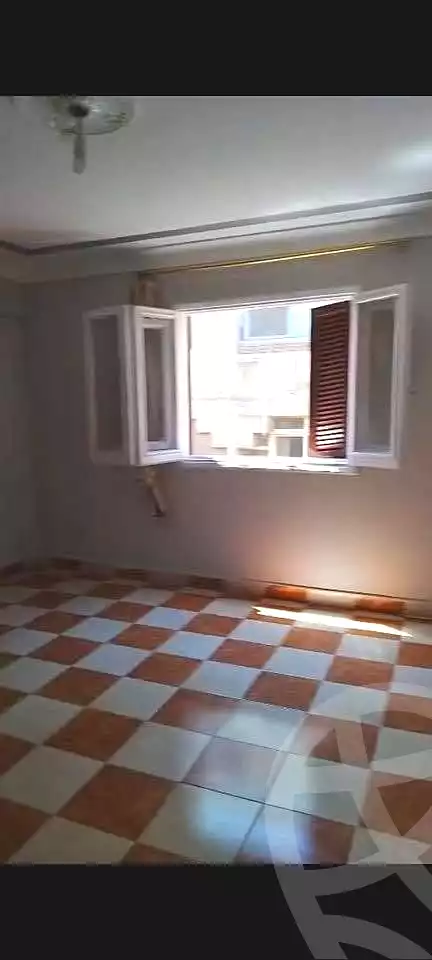 https://aqarmap.com.eg/ar/listing/7176768-for-sale-alexandria-al-agamy-lbytsh