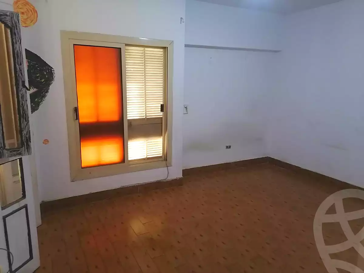 https://aqarmap.com.eg/ar/listing/6125957-for-sale-cairo-al-oubour-eskan-el-shabab
