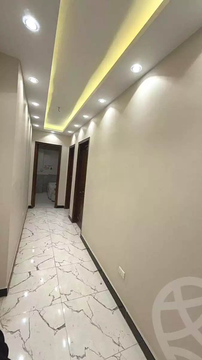 https://aqarmap.com.eg/ar/listing/7177662-for-sale-cairo-6th-of-october-el-ahyaa-neighborhood-3rd-al-hay-al-thalith-st