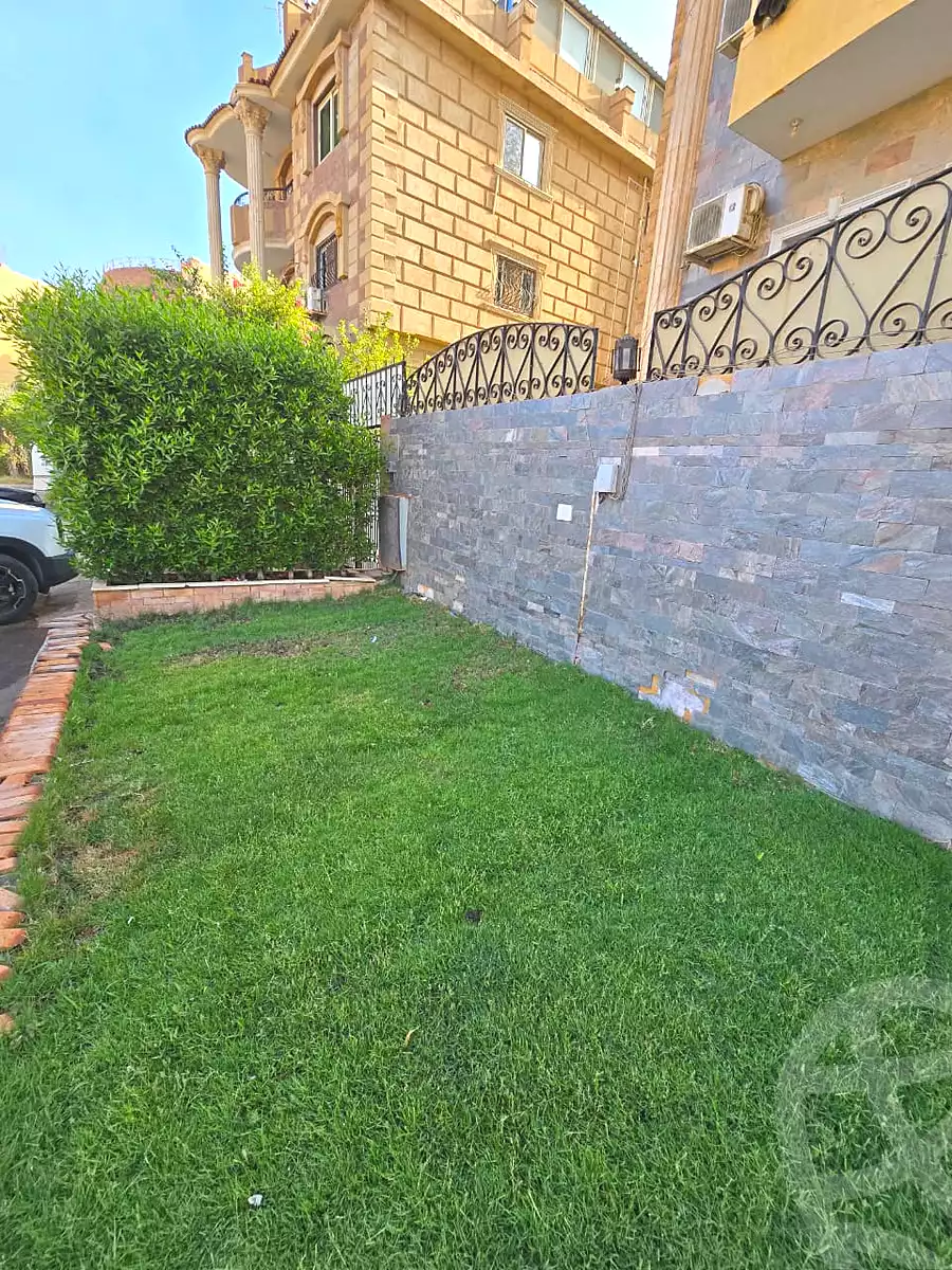 https://aqarmap.com.eg/ar/listing/7177681-for-sale-cairo-el-sheikh-zayed-city-el-hay-elasher-street-100