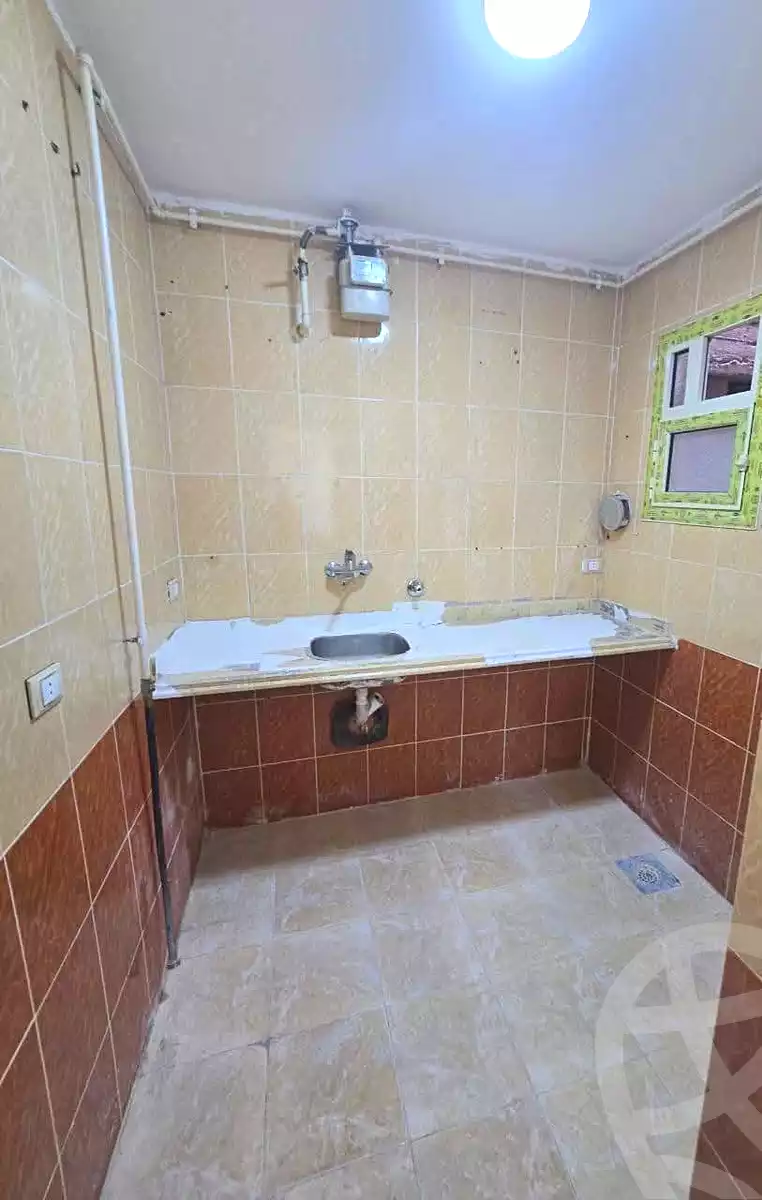 https://aqarmap.com.eg/ar/listing/7174597-for-sale-alexandria-al-agamy-lbytsh-el-hay-st