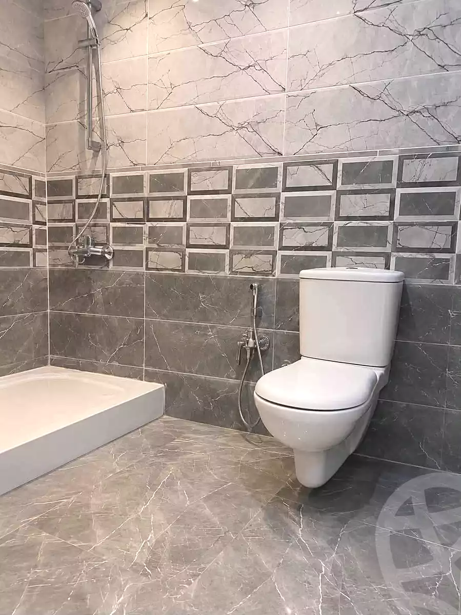 https://aqarmap.com.eg/ar/listing/7178081-for-sale-cairo-helwan-helwan-el-sharkeya-omar-ibn-abd-el-aziz-st