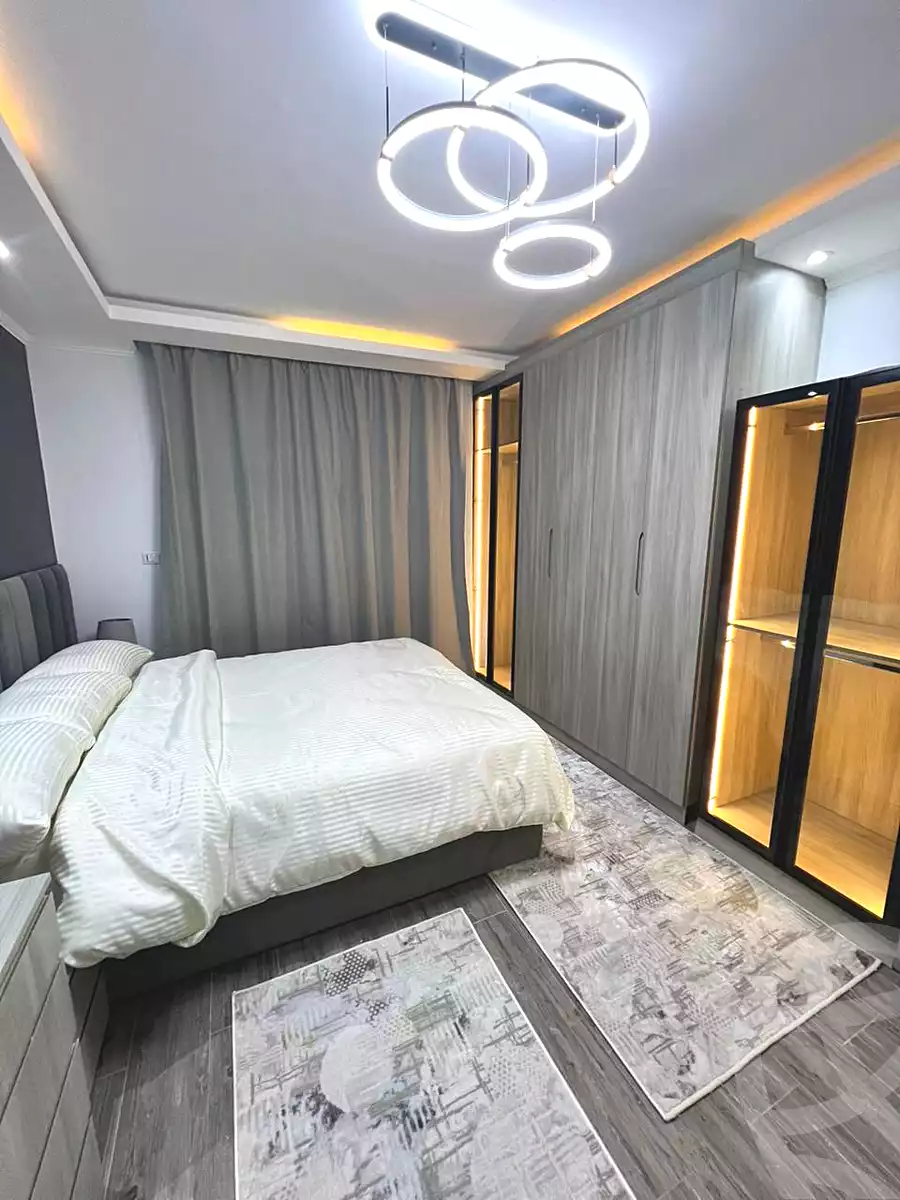 https://aqarmap.com.eg/en/listing/7178423-for-sale-cairo-new-cairo-compounds-mwrd-fq-llttwyr