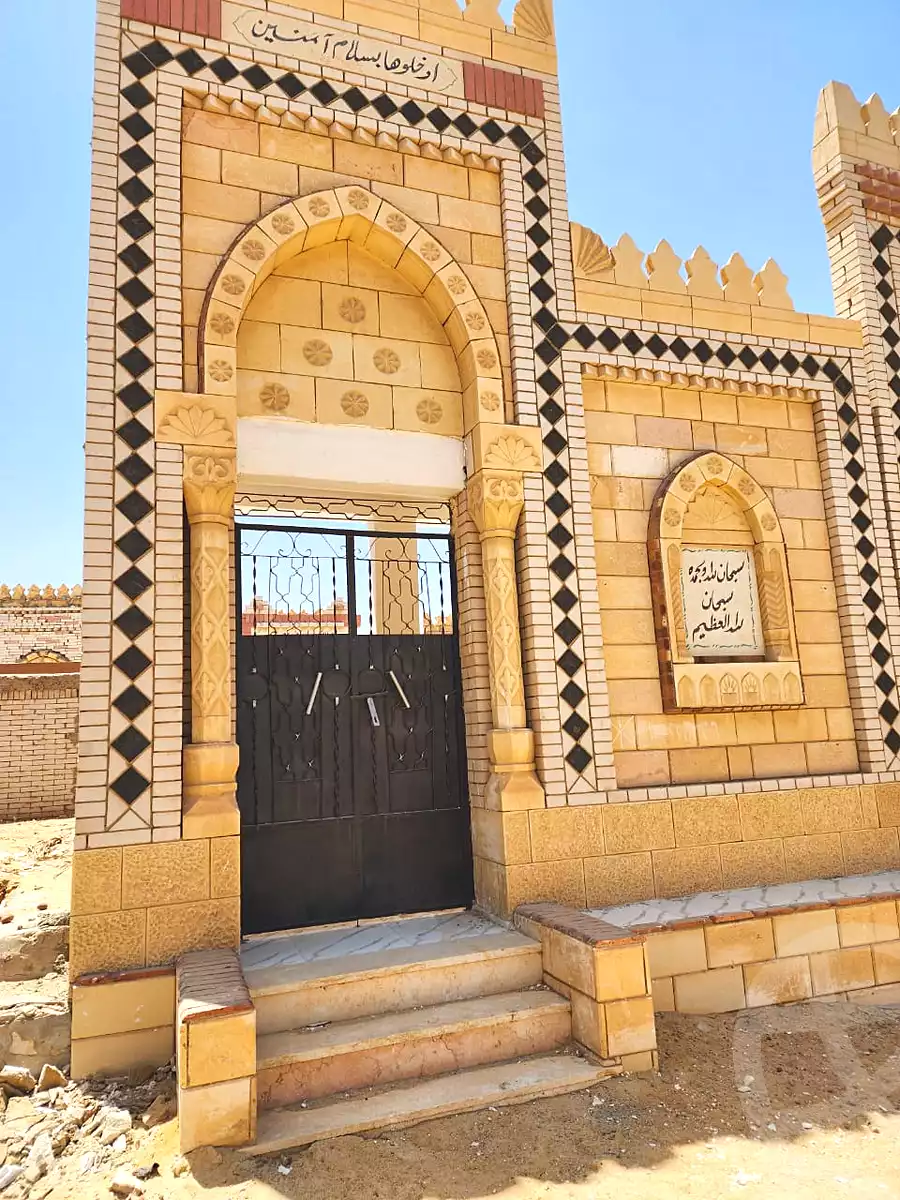 https://aqarmap.com.eg/en/listing/7179129-for-sale-cairo-6th-of-october-el-wahatt-road
