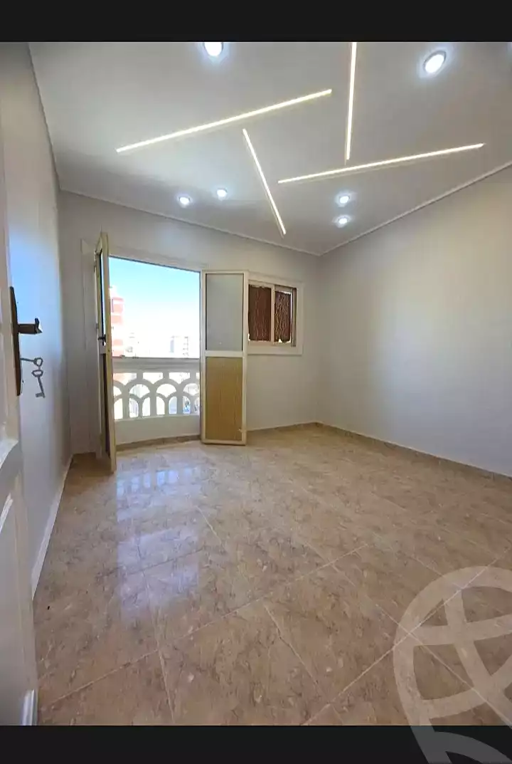 https://aqarmap.com.eg/ar/listing/7179150-for-sale-alexandria-el-asafra-shr-mlk-hfny