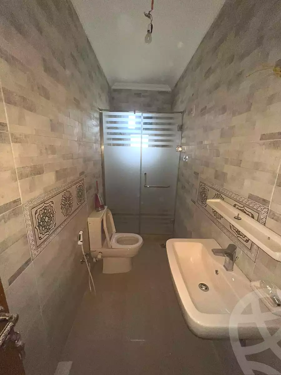 https://aqarmap.com.eg/en/listing/7179460-for-rent-cairo-new-cairo-sharq-el-akadamiya-al-tahrir-st