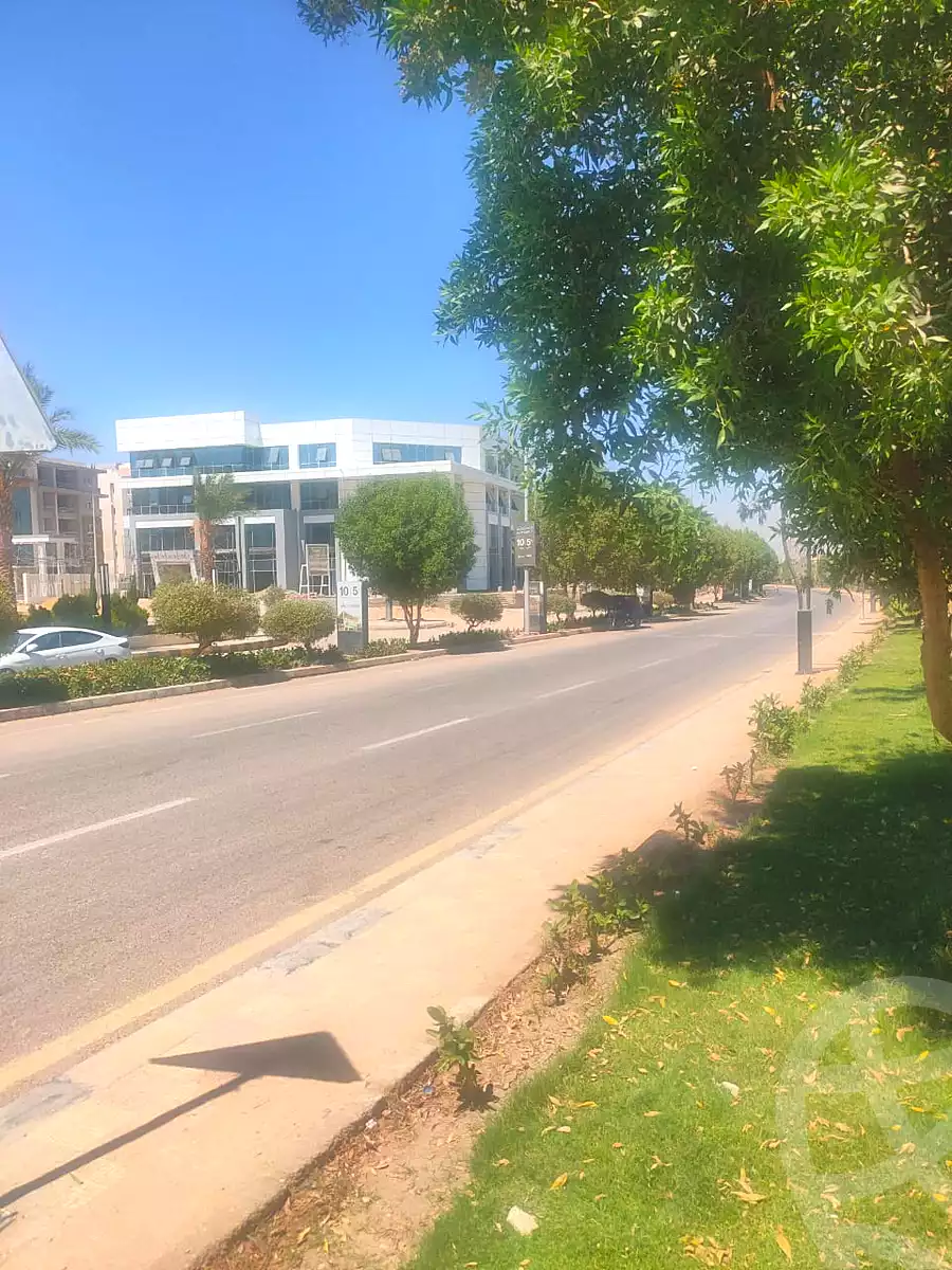 https://aqarmap.com.eg/en/listing/7062641-for-sale-sohag-mdyn-swhj-ljdyd-azalia-resort-ebny