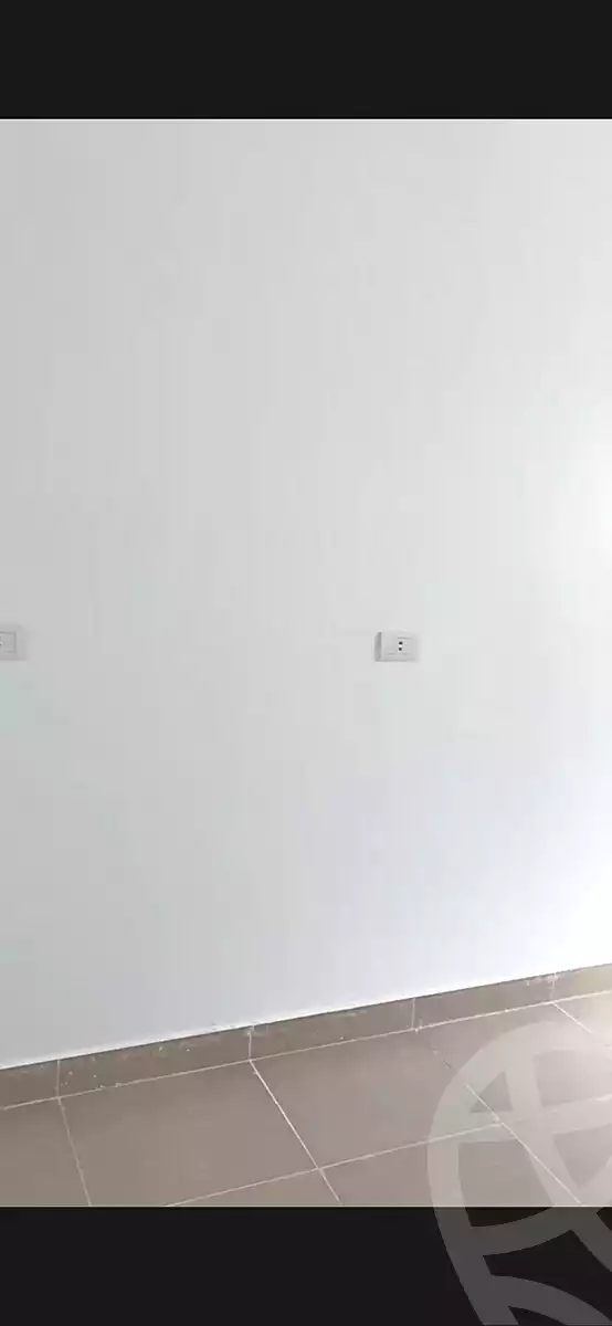 https://aqarmap.com.eg/ar/listing/7179551-for-rent-cairo-new-cairo-ganob-el-akadamiya-south-academy-d-abbas-mahmoud-el-akad-st