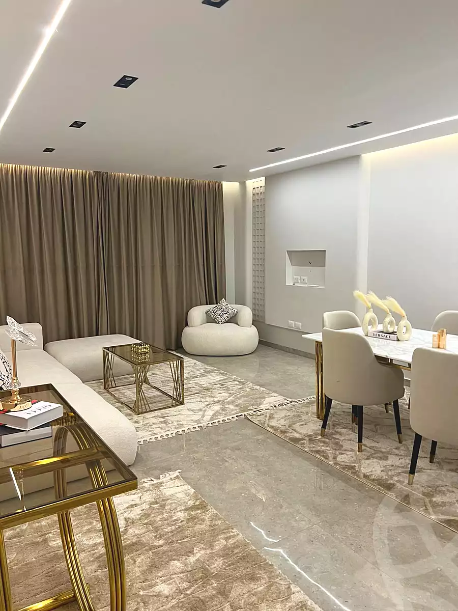 https://aqarmap.com.eg/ar/listing/7179659-for-rent-cairo-new-cairo-compounds-hyde-park-centre-ville-hyde-park