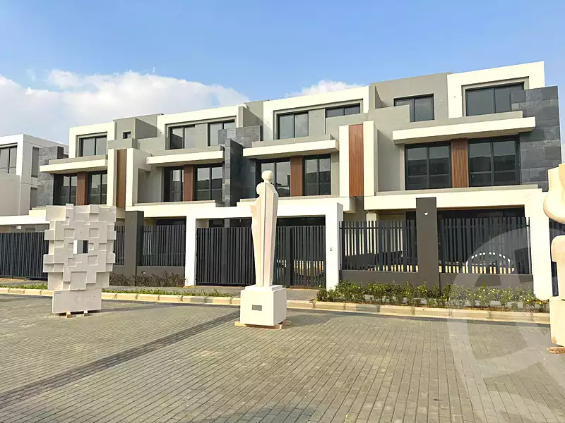 https://aqarmap.com.eg/ar/listing/7179702-for-sale-cairo-new-cairo-compounds-el-patio-town-compound-la-vista
