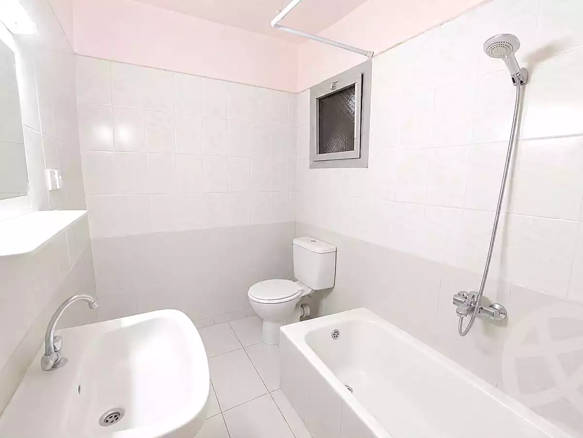 https://aqarmap.com.eg/ar/listing/7179827-for-sale-cairo-6th-of-october-el-ahyaa-neighborhood-11th