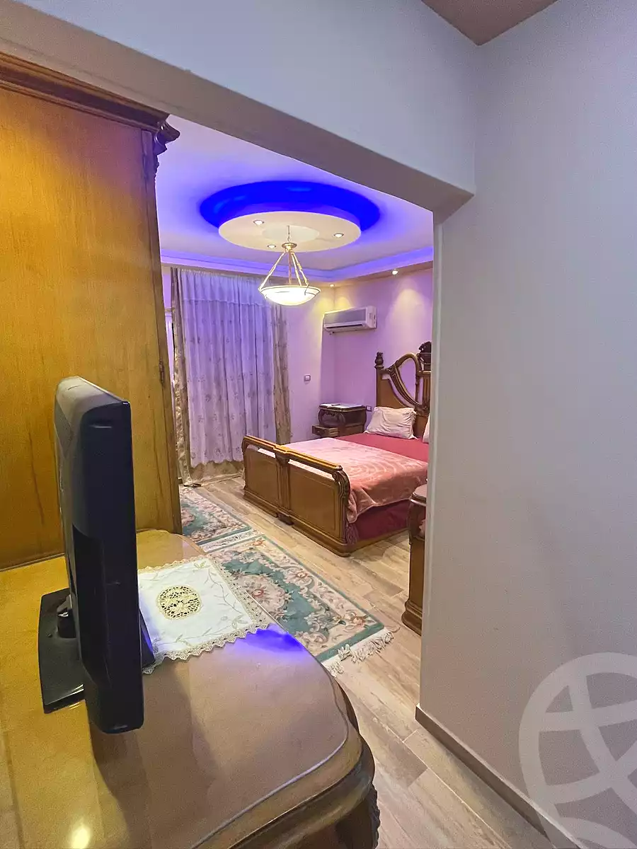 https://aqarmap.com.eg/en/listing/7179883-for-rent-cairo-el-sheikh-zayed-city-compounds-el-khamayel