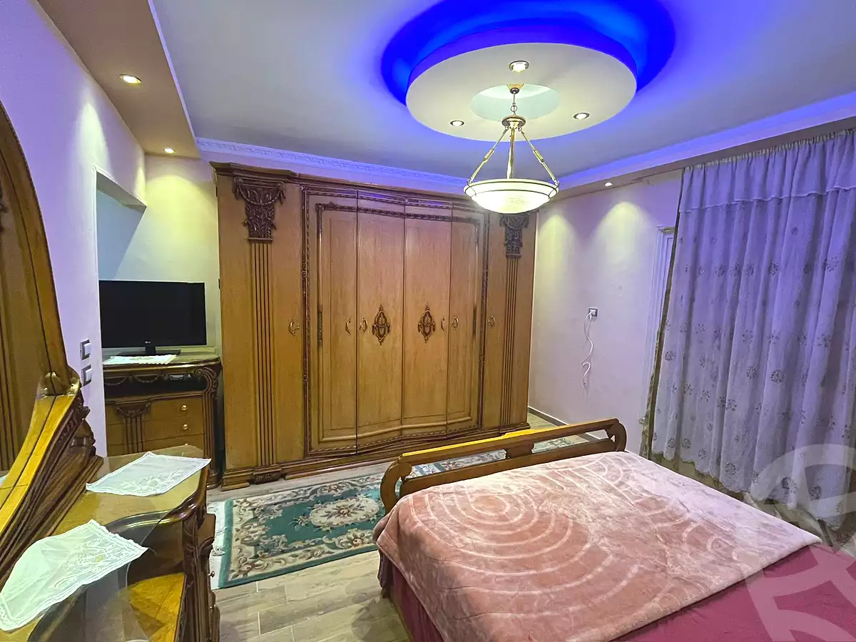 https://aqarmap.com.eg/en/listing/7179883-for-rent-cairo-el-sheikh-zayed-city-compounds-el-khamayel