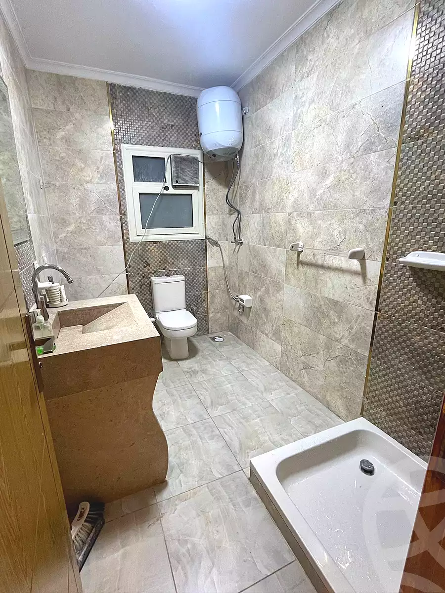 https://aqarmap.com.eg/en/listing/7179883-for-rent-cairo-el-sheikh-zayed-city-compounds-el-khamayel