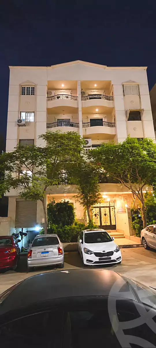 https://aqarmap.com.eg/ar/listing/7179989-for-sale-cairo-new-cairo-el-narges-el-narges-omarat-mohamed-sabry-abu-alam-st