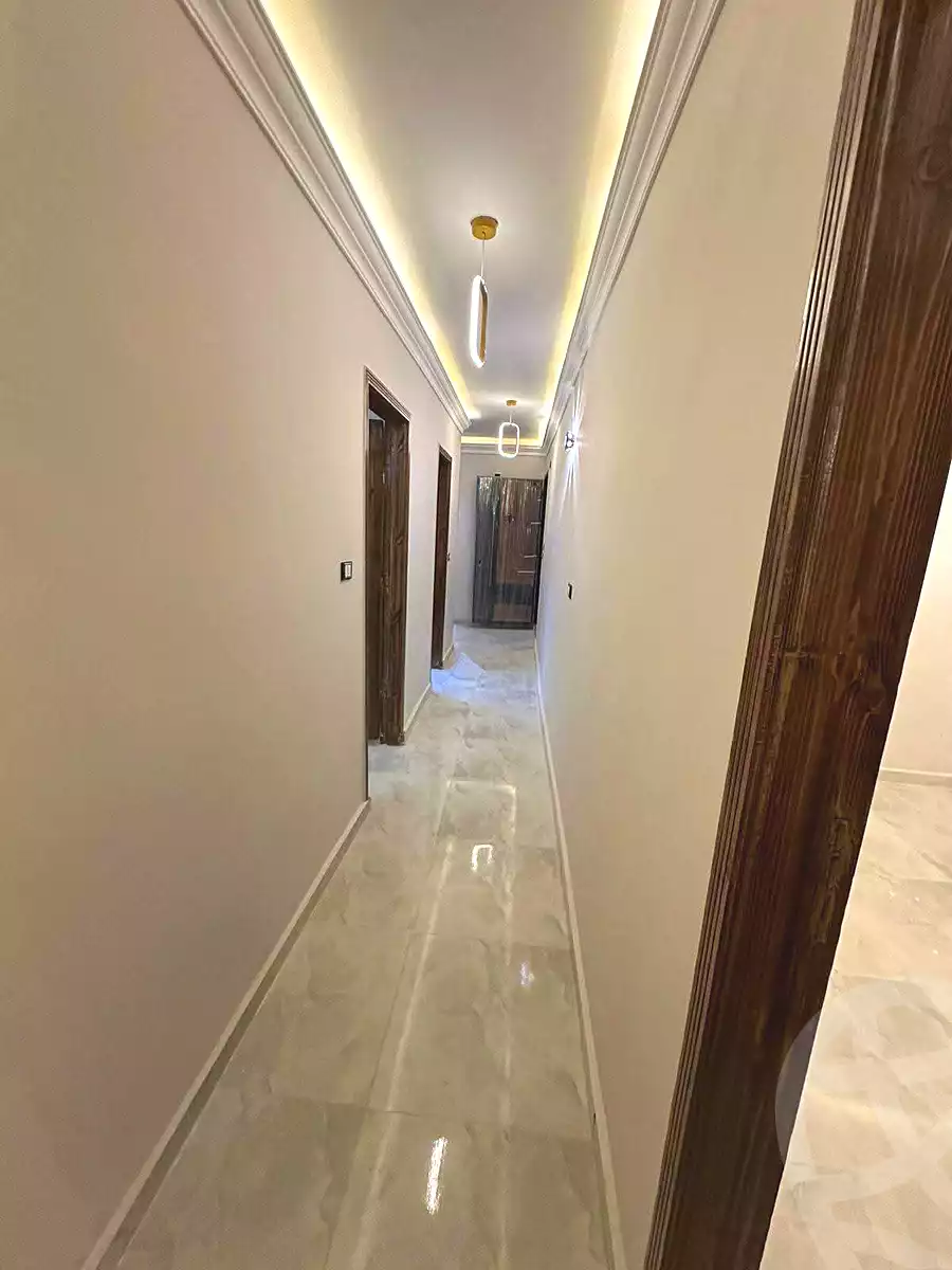 https://aqarmap.com.eg/ar/listing/7180014-for-sale-cairo-ain-shams-ahmed-esmat-st